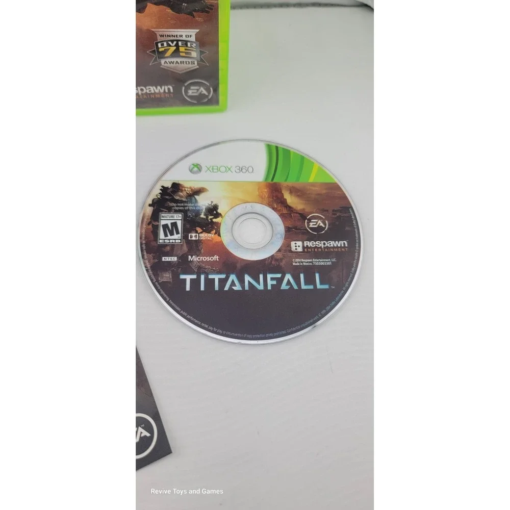 Titanfall (Microsoft Xbox 360, 2014) Game and Case Tested and Working Great Cond